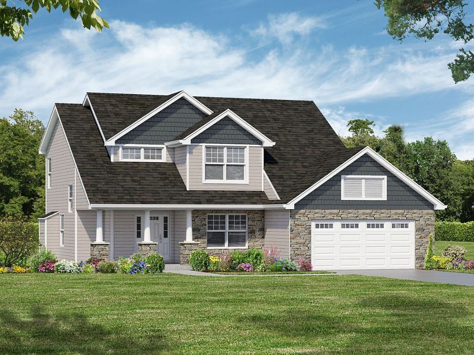 Floor plans may include optional upgrades. Prices vary by location. See Home Consultant for details.