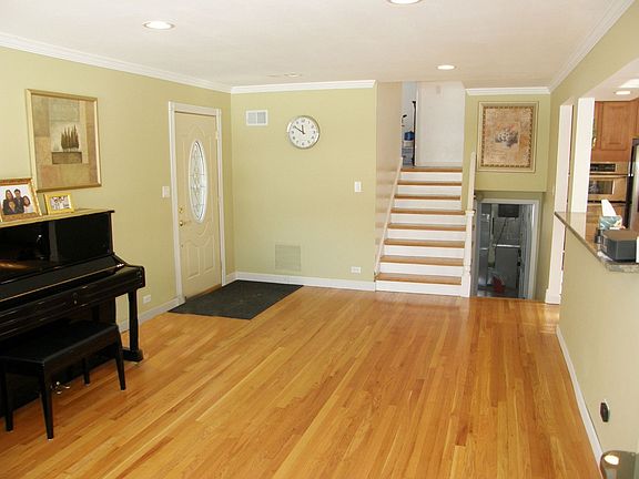 2nd image of 251 Fernwood Ln