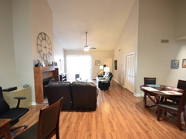 7655 S Braeswood Blvd #26 — Photo 7
