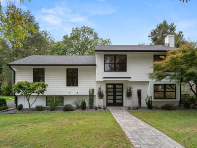 77 London Terrace, Fairfield, CT, 06825