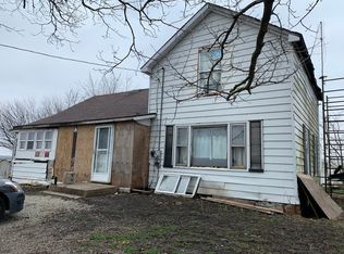 28233 N 300 East Rd, Ancona, IL 61311