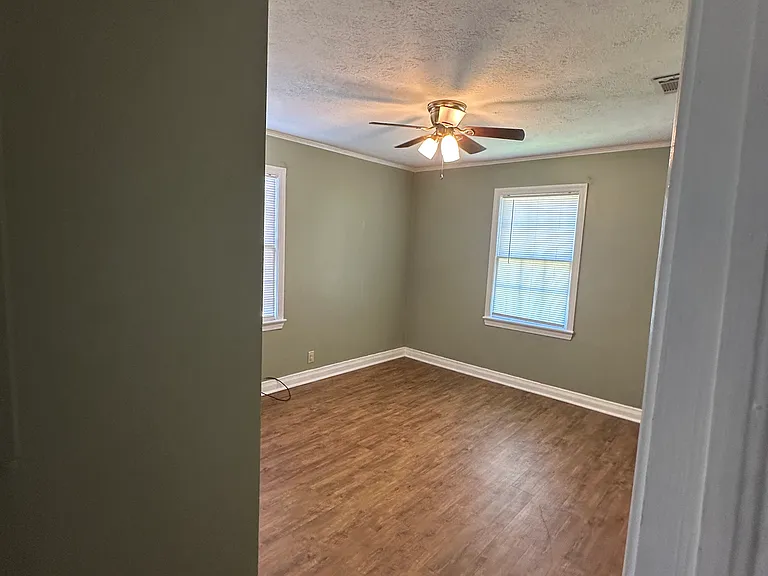 25 Carmel Dr — Photo 29