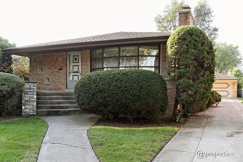 5265 W 102nd St photo 1