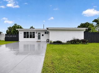 6601 SW 6th St, Pembroke Pines, FL 33023