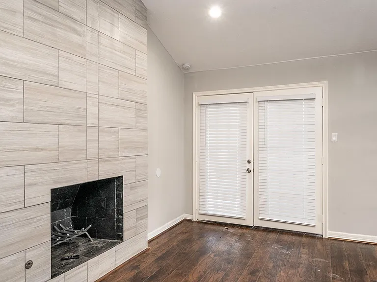 1907 Ashford Hollow Ln — Photo 13