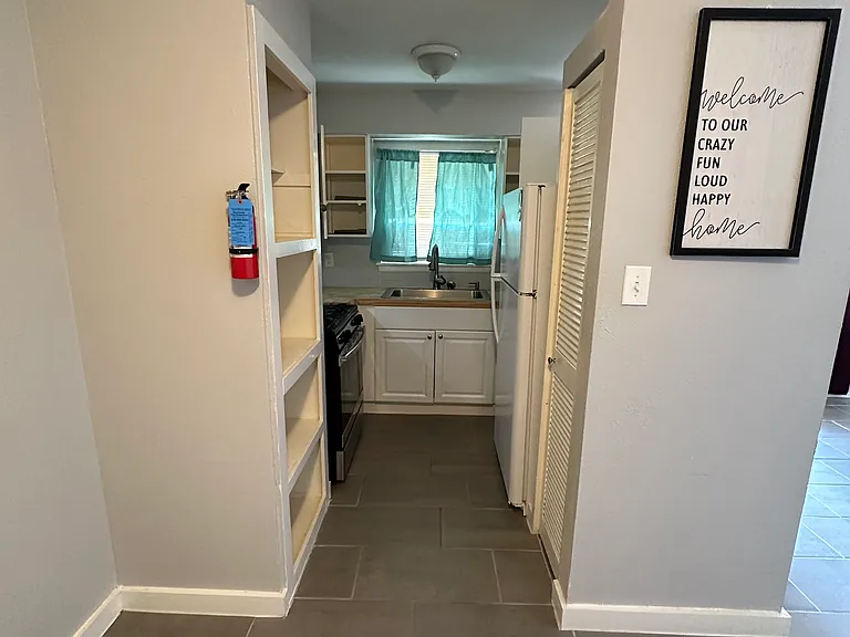 1535 Contour Dr #11 — Photo 4