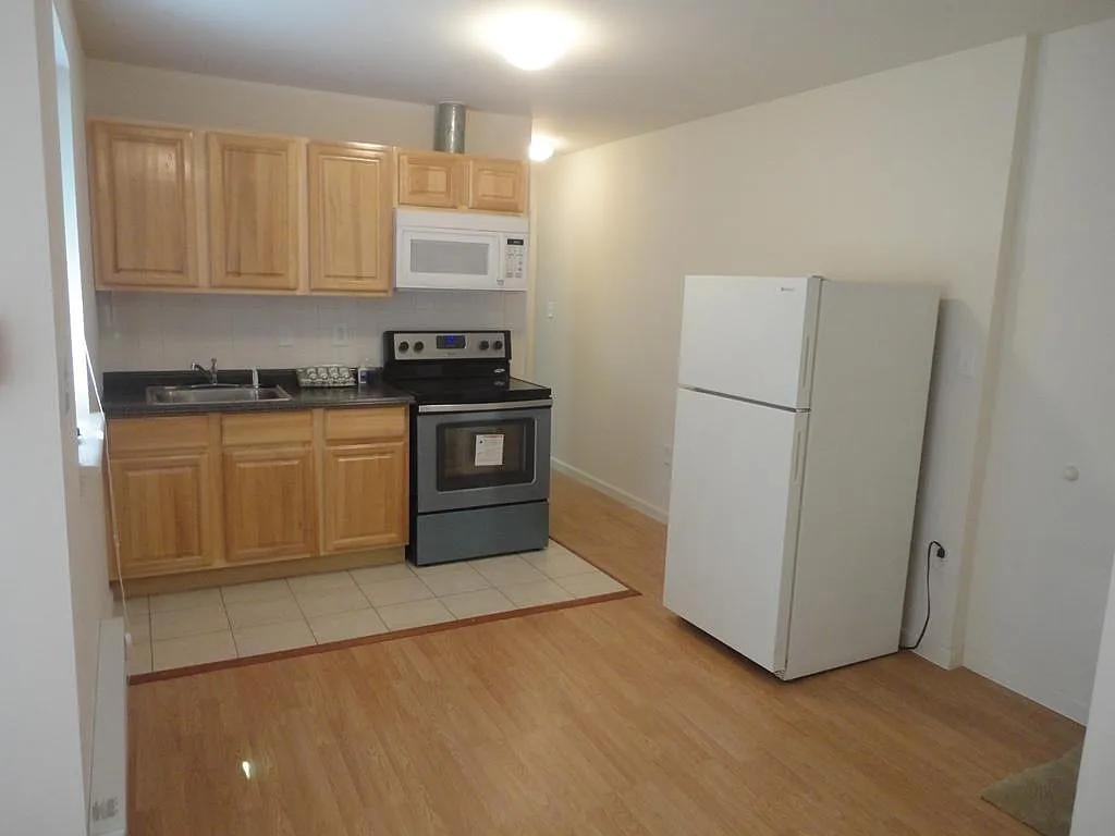 2 bed, $1,450 — Photo 2