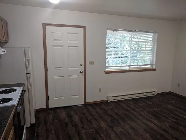 3331 Northwest Ave #3 — Photo 6