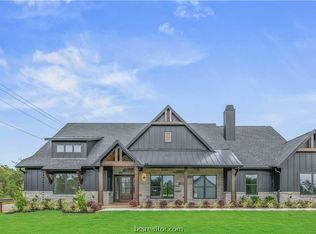 5403 Woodland Park Dr, College Station, TX 77845