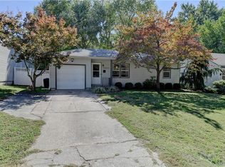 9007 E 73rd St, Raytown, MO 64133