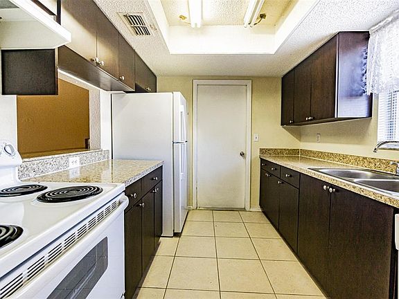 3rd image of 12807 Kellywood Cir #12807
