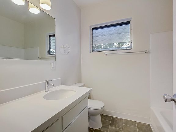 5th image of 10584 Santa Monica Blvd APT 110