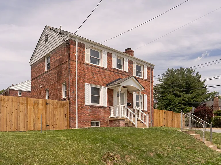 10026 Lorain Ave — Photo 45