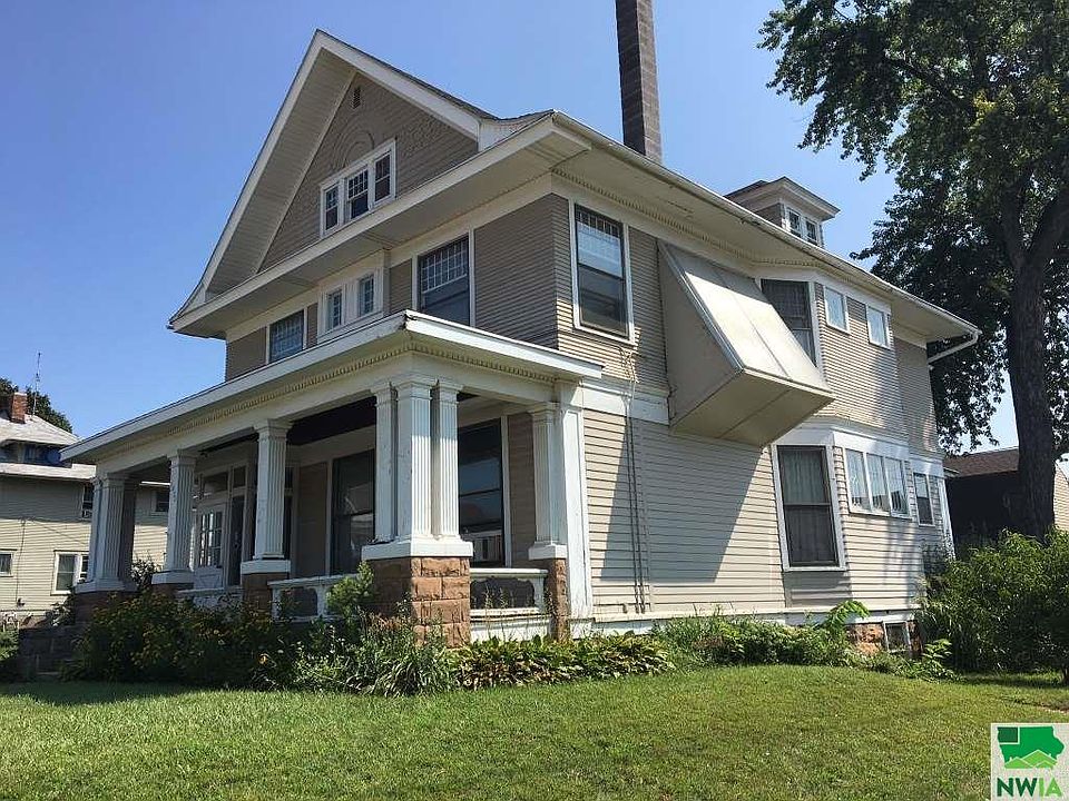 1800 Nebraska St, Sioux City, IA 51105 Zillow