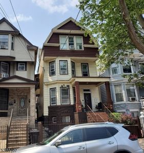 322 Clifton Ave, Newark, NJ, 07104
