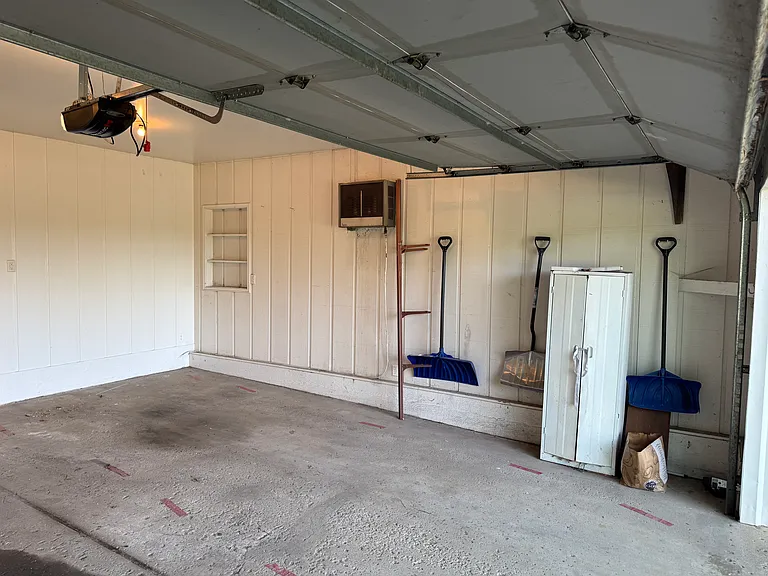 3163 Plymouth Rd — Photo 56