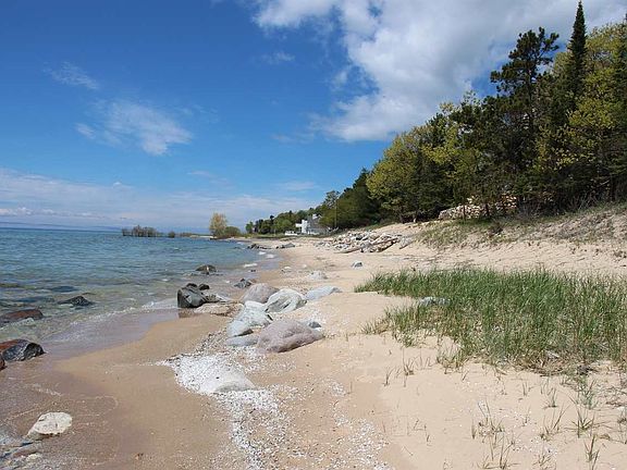 4th image of 5230 Lower Shore Dr