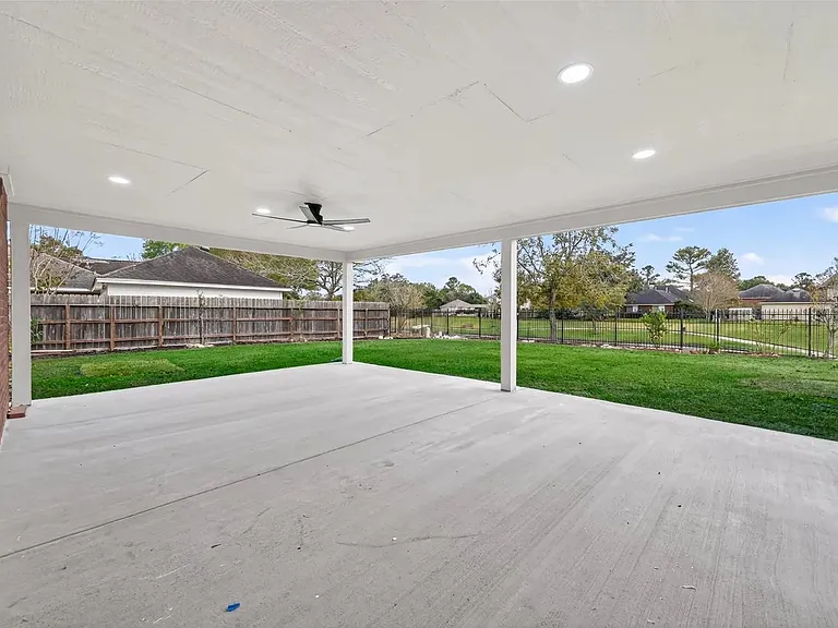4019 Saint Michaels Ct — Photo 13