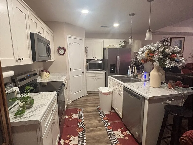 121 Callie Cir — Photo 6