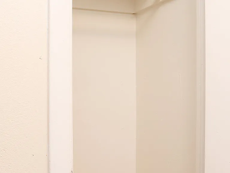Logan Court — Photo 25