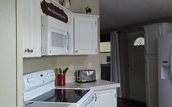 3rd image of 2134 Heron Dr