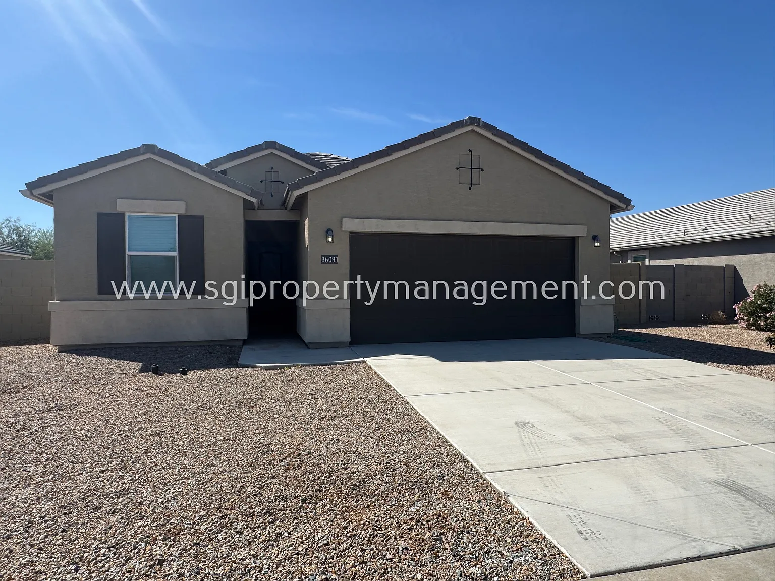 3 Bedroom, 3 bathroom Maricopa Home — Photo 1