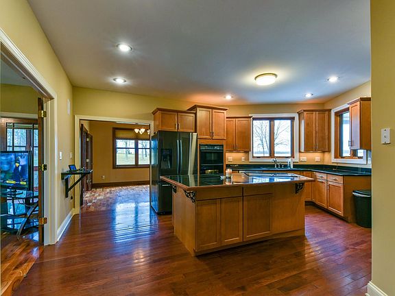4th image of 6164 Windmill Ln