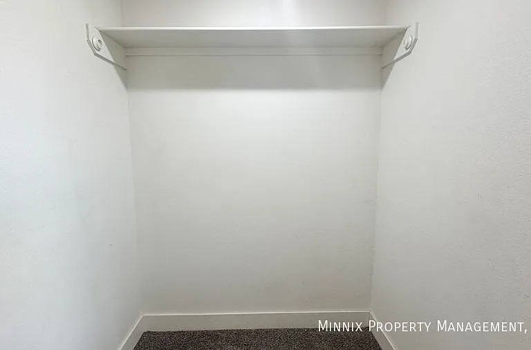 1519 E 14th St — Photo 21