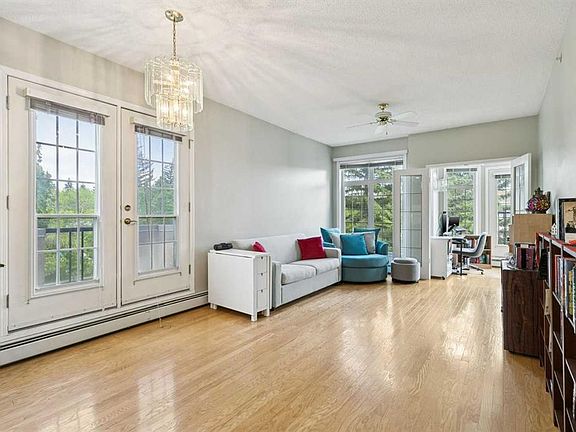4th image of 5201 N Dalhousie Dr NW #420