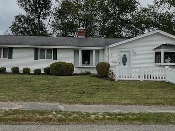 19 William Rd, Holbrook, MA 02343