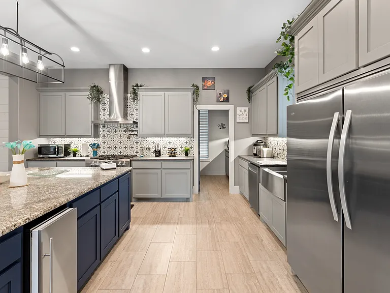 16001 Plum Ln — Photo 14