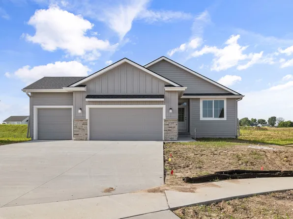 1018 Shady Lane Dr, Norwalk, IA 50211