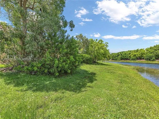 1140 Cedar Falls Dr — Photo 17