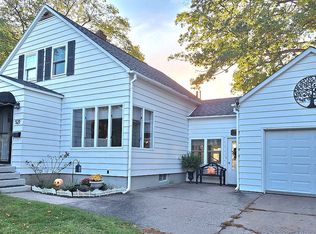 521 Bluff Ave, Kingsford, MI 49802