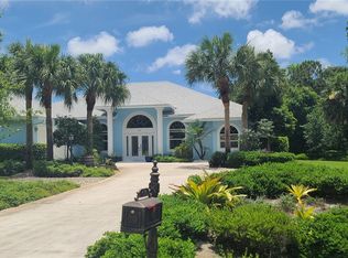 630 SE Ashley Oaks Way, Stuart, FL 34997