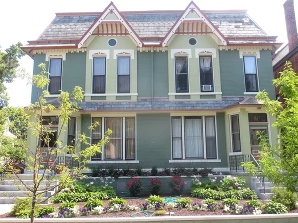 Berry 915 / 917 (Classic), 917 W Berry St #A, Fort Wayne, IN 46802