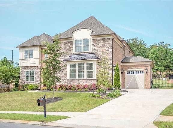 3rd image of 15956 Reynolds Dr