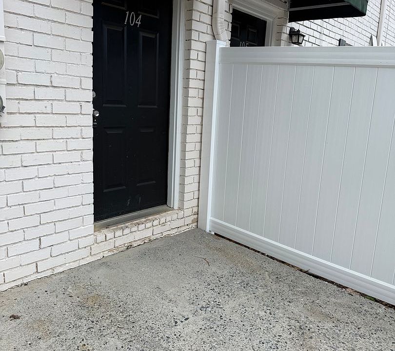 1st image of 123 Saine Dr SW #202