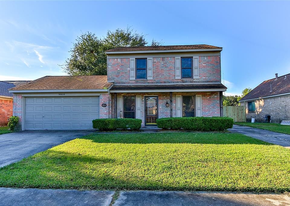 1st image of 9810 Green Meadow Dr
