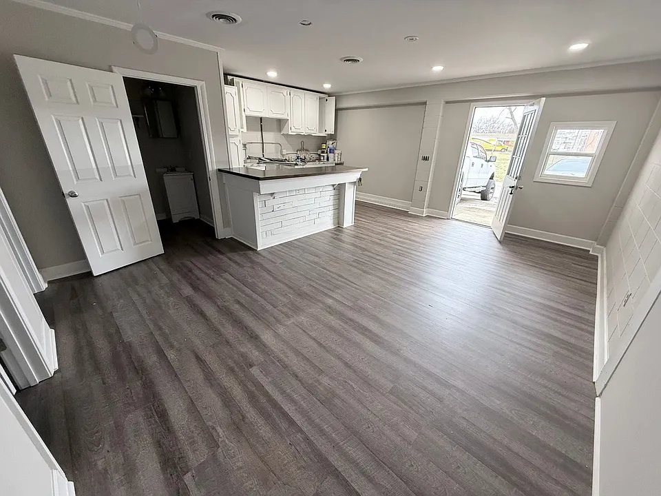 626 Power St