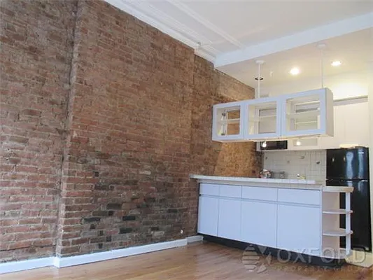 Rented by Oxford Property Group | media 18