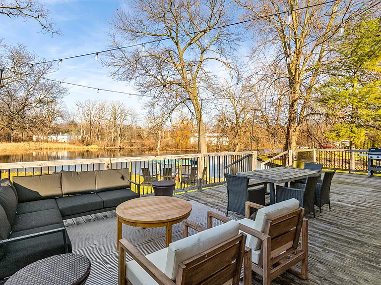 3261 Schoolhouse Dr — Photo 38