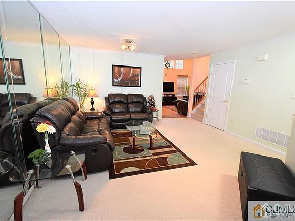 2nd image of 138 Briarwood Dr