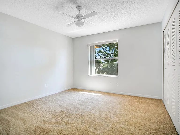 2721 Gray Fox Ln — Photo 6