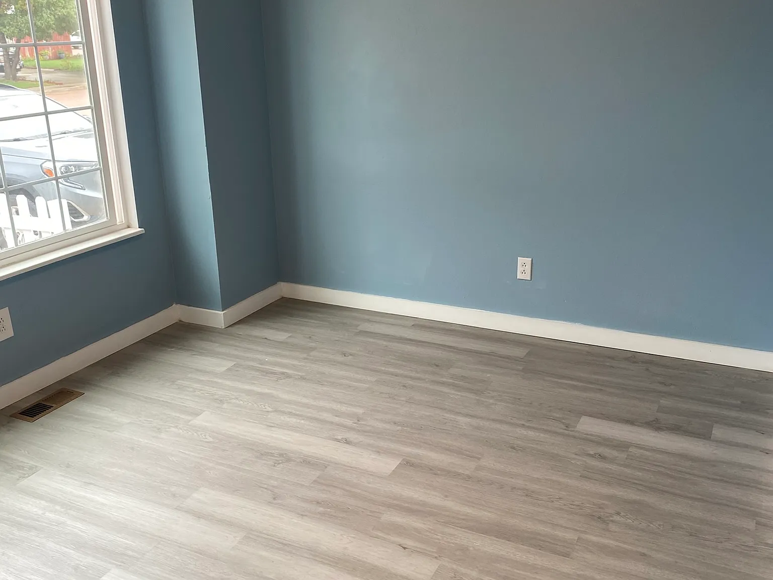 5 bed, 2.5 bath, 2000 sqft, $2,395 — Photo 3