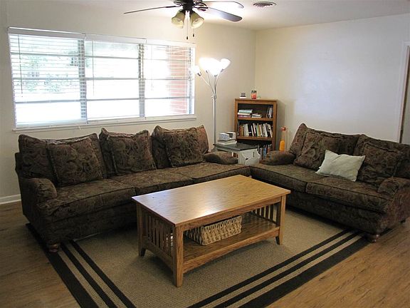 3rd image of 156 Woodland Cir