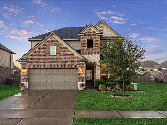 2nd image of 3026 Currier Ct