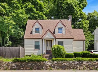 89 Essex St, Saugus, MA 01906