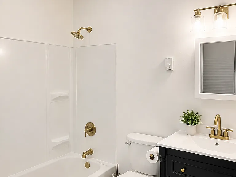 75 1st St #2 — Photo 4