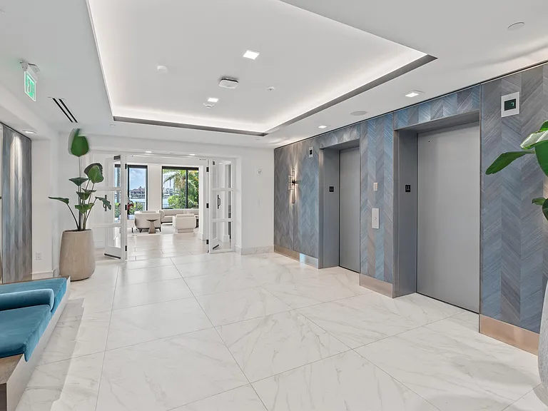 500 SE 5th Ave #701 — Photo 31